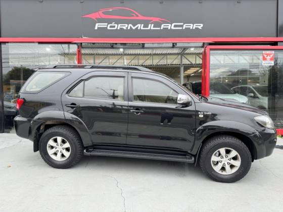 TOYOTA HILUX SW4 3.0 SRV 4X4 16V TURBO INTERCOOLER DIESEL 4P AUTOMÁTICO TOYOTA HILUX SW4 3.0 SRV 4X4 16V TURBO INTERCOOLER DIESEL 4P AUTOMÁTICO